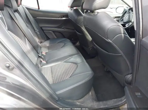 4T1G11AK1MU604037 2021 TOYOTA CAMRY - Image 8