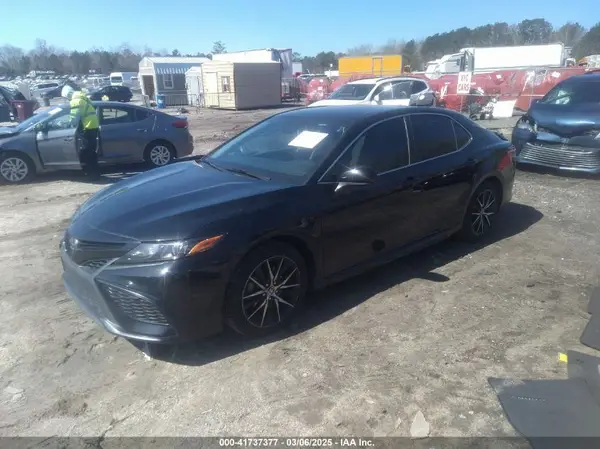 4T1G11AK1MU605494 2021 TOYOTA CAMRY - Image 2