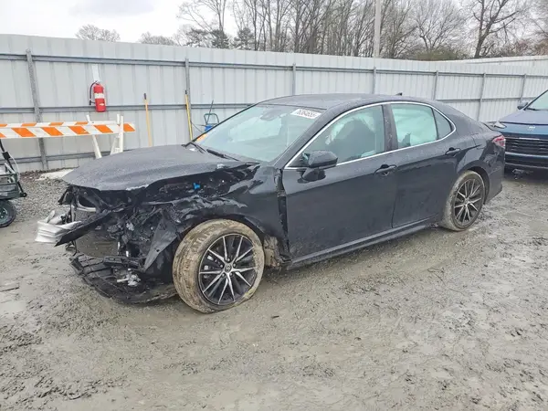 4T1G11AK1MU608248 2021 TOYOTA CAMRY - Image 1
