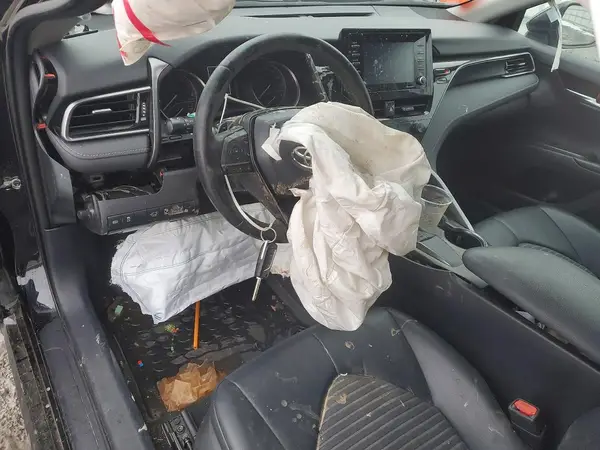 4T1G11AK1MU608248 2021 TOYOTA CAMRY - Image 8