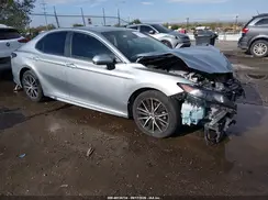 4T1G11AK1MU610100 2021 TOYOTA CAMRY