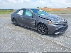 4T1G11AK1MU610257 2021 TOYOTA CAMRY