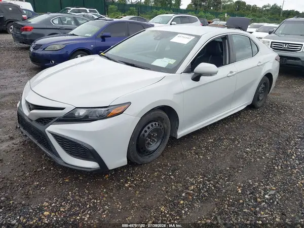 4T1G11AK1NU014812 2022 TOYOTA CAMRY - Image 2