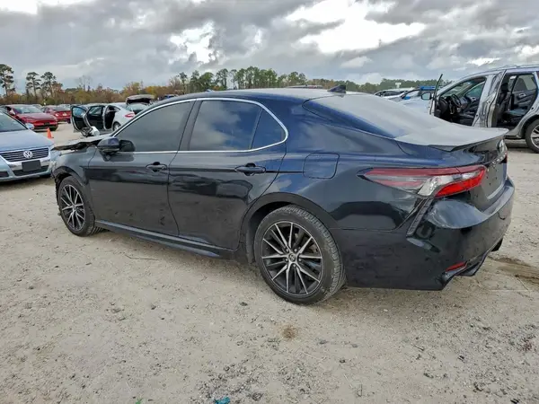 4T1G11AK1NU017614 2022 TOYOTA CAMRY - Image 2