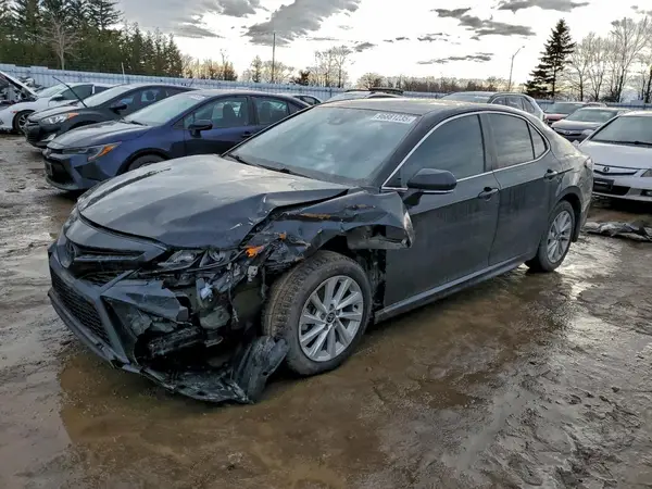 4T1G11AK1NU028094 2022 TOYOTA CAMRY - Image 1