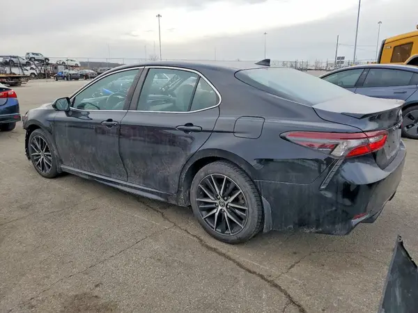 4T1G11AK1NU037698 2022 TOYOTA CAMRY - Image 2