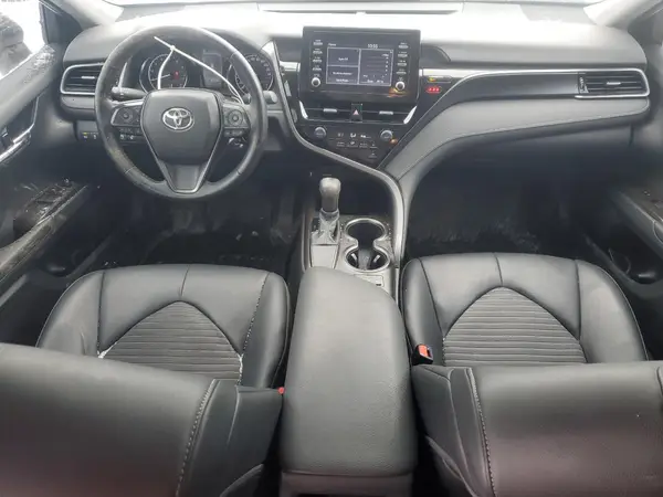 4T1G11AK1NU043565 2022 TOYOTA CAMRY - Image 8