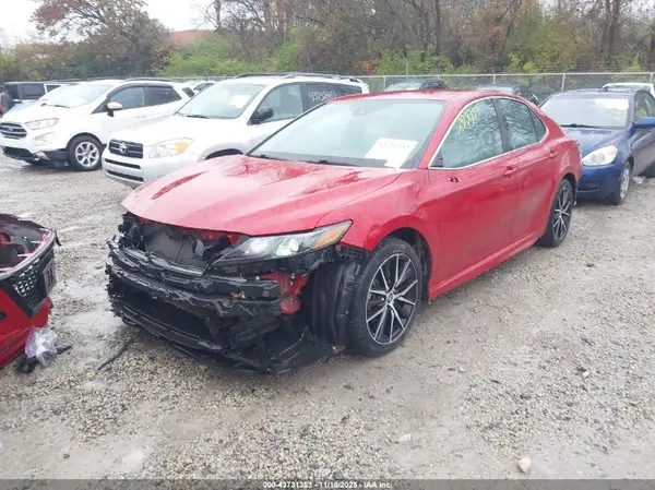 4T1G11AK1NU048751 2022 TOYOTA CAMRY - Image 2