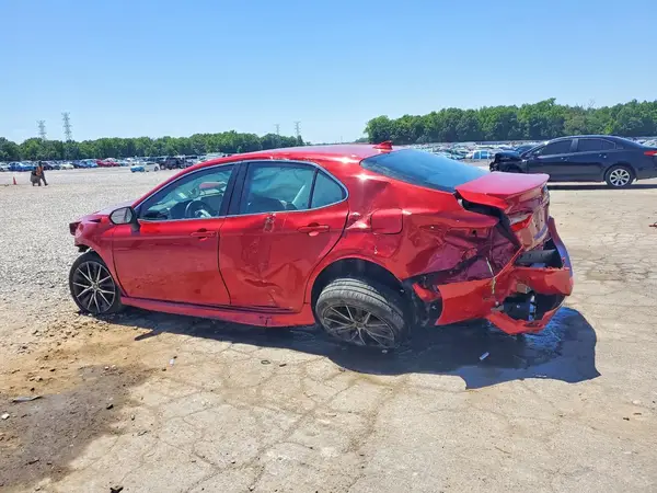 4T1G11AK1NU049379 2022 TOYOTA CAMRY - Image 2