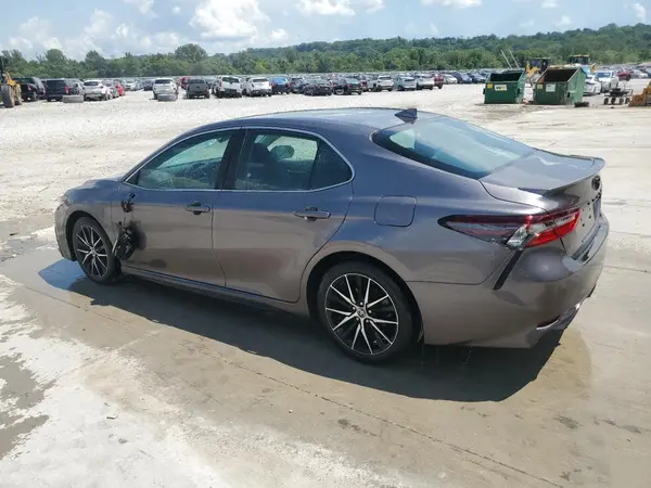 4T1G11AK1NU053030 2022 TOYOTA CAMRY - Image 2