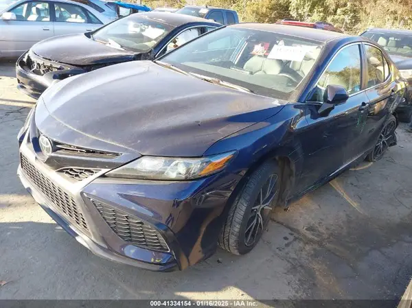 4T1G11AK1NU054548 2022 TOYOTA CAMRY - Image 2