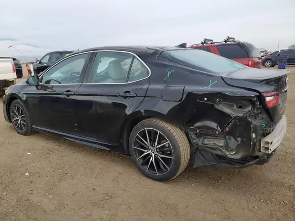 4T1G11AK1NU057451 2022 TOYOTA CAMRY - Image 2