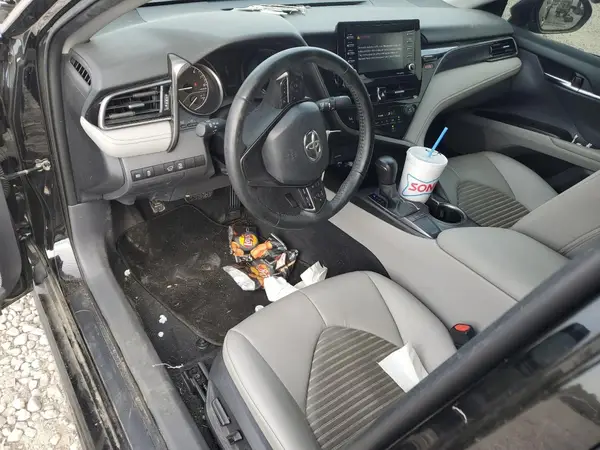 4T1G11AK1NU068000 2022 TOYOTA CAMRY - Image 8