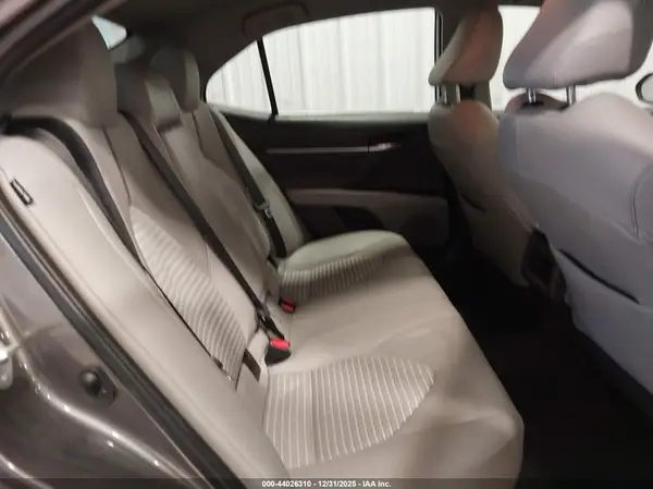 4T1G11AK1NU068272 2022 TOYOTA CAMRY - Image 8