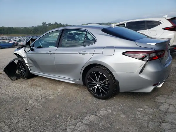 4T1G11AK1NU071950 2022 TOYOTA CAMRY - Image 2