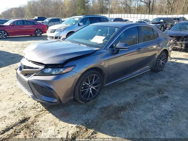 4T1G11AK1NU075089 2022 TOYOTA CAMRY - Image 2
