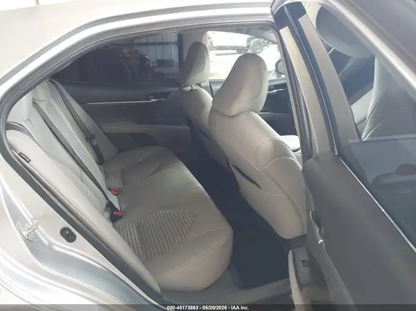 4T1G11AK1NU619221 2022 TOYOTA CAMRY - Image 8
