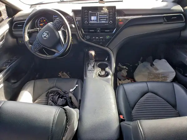4T1G11AK1NU623303 2022 TOYOTA CAMRY - Image 8