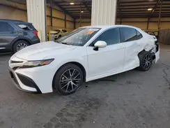 4T1G11AK1NU624015 2022 TOYOTA CAMRY