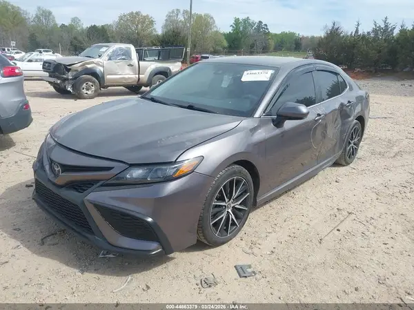 4T1G11AK1NU624354 2022 TOYOTA CAMRY - Image 2