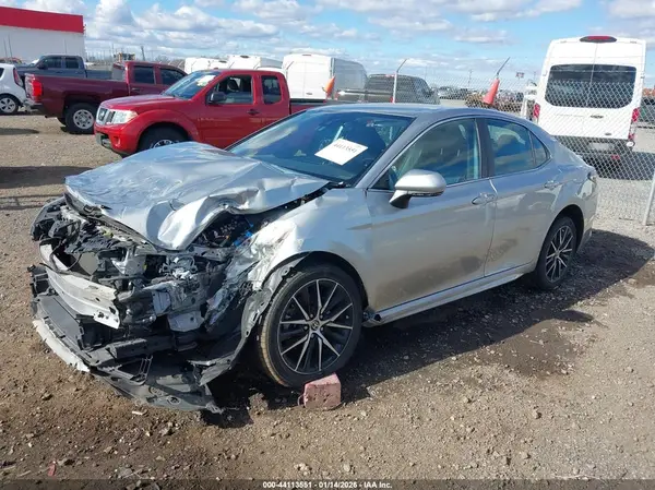 4T1G11AK1NU628310 2022 TOYOTA CAMRY - Image 2