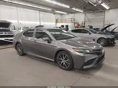 4T1G11AK1NU634043 2022 TOYOTA CAMRY