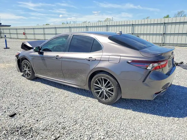 4T1G11AK1NU634737 2022 TOYOTA CAMRY - Image 2