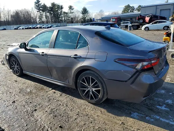 4T1G11AK1NU643891 2022 TOYOTA CAMRY - Image 2