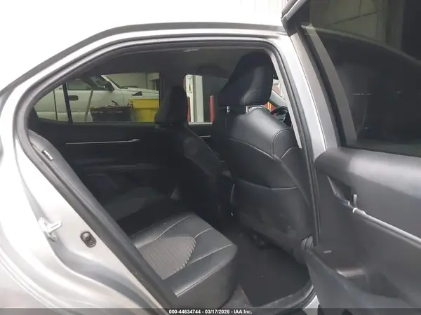 4T1G11AK1NU651523 2022 TOYOTA CAMRY - Image 8