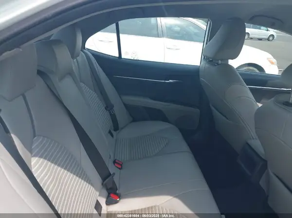 4T1G11AK1NU653708 2022 TOYOTA CAMRY - Image 8