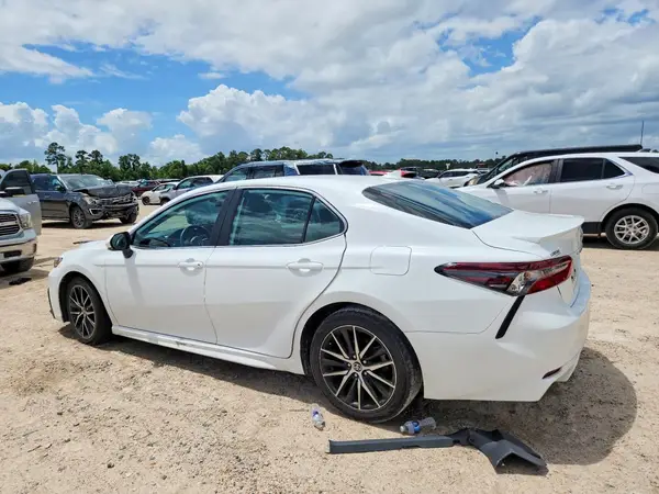 4T1G11AK1NU673358 2022 TOYOTA CAMRY - Image 2