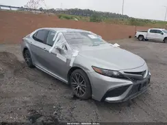 4T1G11AK1NU680696 2022 TOYOTA CAMRY