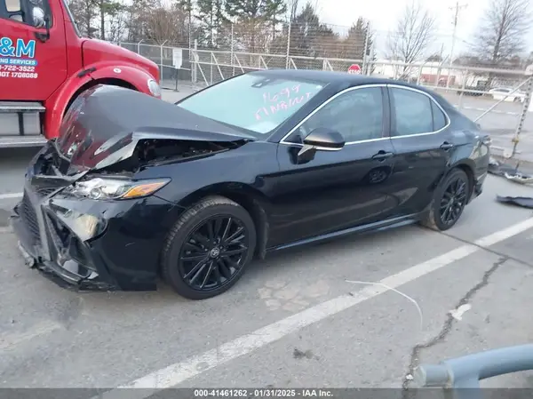 4T1G11AK1NU681699 2022 TOYOTA CAMRY - Image 2