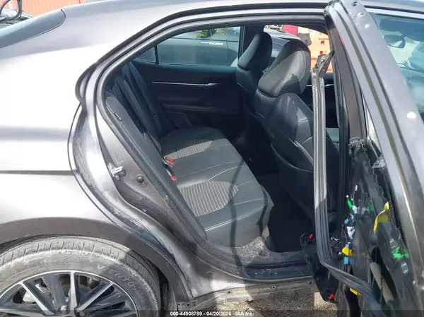 4T1G11AK1NU684439 2022 TOYOTA CAMRY - Image 8