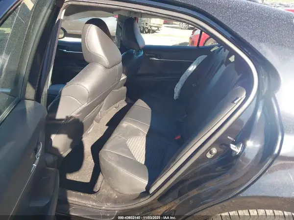 4T1G11AK1NU689432 2022 TOYOTA CAMRY - Image 8