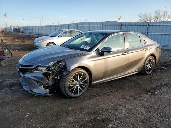 4T1G11AK1NU691438 2022 TOYOTA CAMRY - Image 1