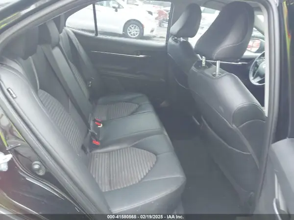 4T1G11AK1NU696817 2022 TOYOTA CAMRY - Image 8