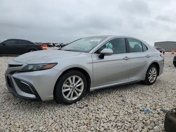 4T1G11AK1NU701160 2022 TOYOTA CAMRY - Image 1