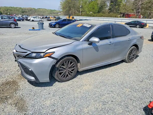 4T1G11AK1NU709291 2022 TOYOTA CAMRY - Image 1