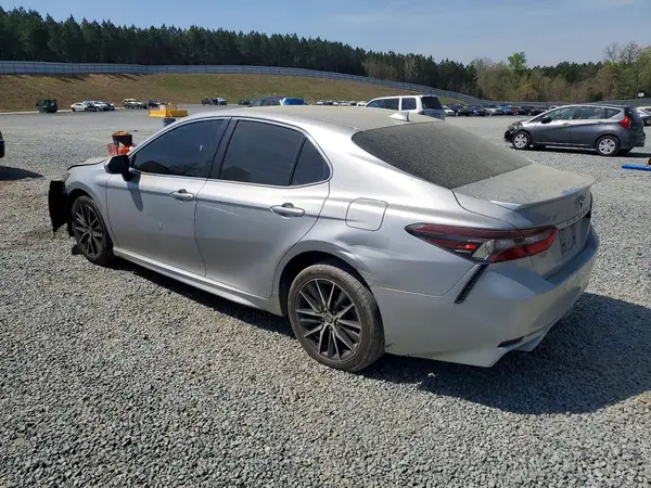 4T1G11AK1NU709291 2022 TOYOTA CAMRY - Image 2