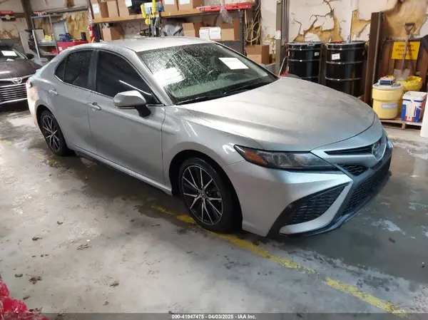 4T1G11AK1PU084734 2023 TOYOTA CAMRY - Image 1