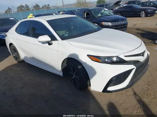 4T1G11AK1PU094650 2023 TOYOTA CAMRY - Image 1