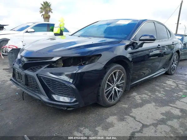 4T1G11AK1PU117845 2023 TOYOTA CAMRY - Image 2