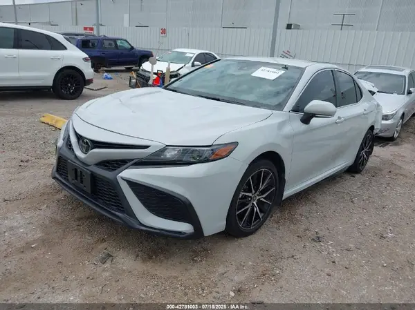 4T1G11AK1PU124990 2023 TOYOTA CAMRY - Image 2