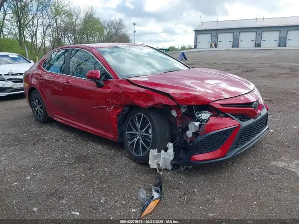 4T1G11AK1PU133835 2023 TOYOTA CAMRY - Image 1