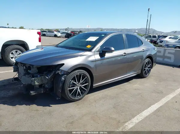 4T1G11AK1PU156984 2023 TOYOTA CAMRY - Image 2