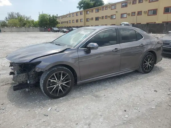 4T1G11AK1PU175972 2023 TOYOTA CAMRY - Image 1