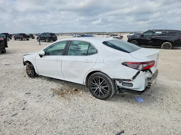 4T1G11AK1PU732525 2023 TOYOTA CAMRY - Image 2