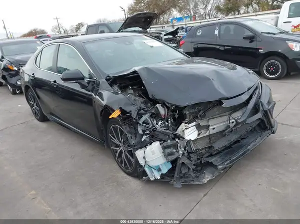 4T1G11AK1PU737112 2023 TOYOTA CAMRY - Image 1