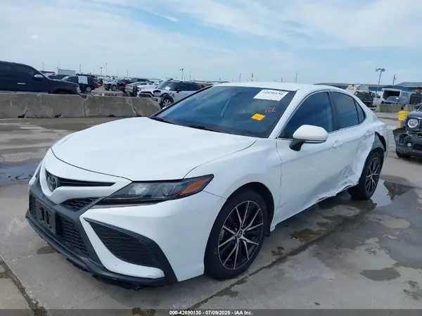4T1G11AK1PU765623 2023 TOYOTA CAMRY - Image 2